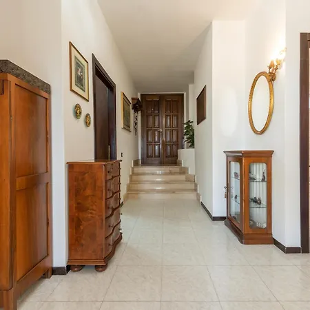 Residenza Gabry בית נופש קליארי